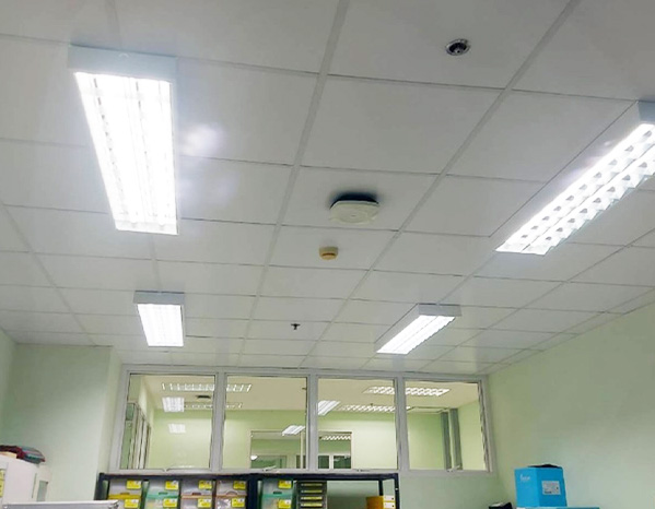 งานปรับปรุงฝ้าเพดานและระบบปรับอากาศหอผู้ป่วยศัลยกรรม