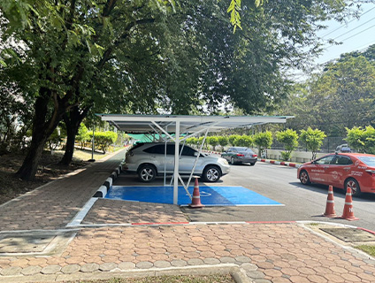 งานปรับปรุงทางเดินอิฐตัวหนอน