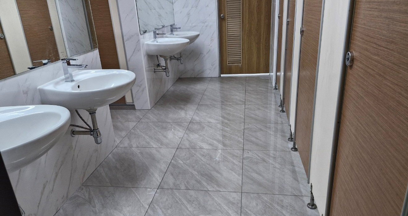 งานปรับปรุงห้องน้ำ อาคารวิจัย