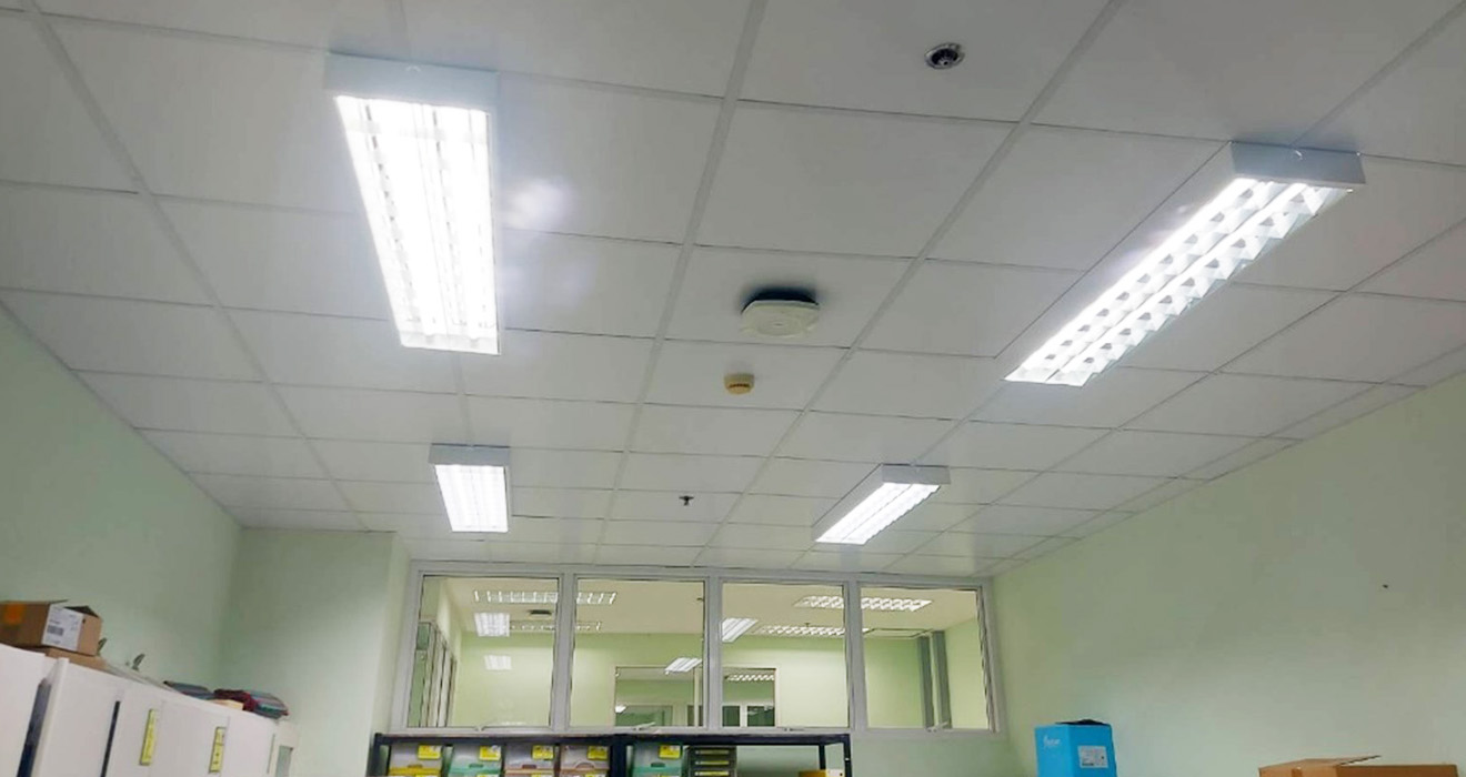 งานปรับปรุงฝ้าเพดานและระบบปรับอากาศหอผู้ป่วยศัลยกรรม